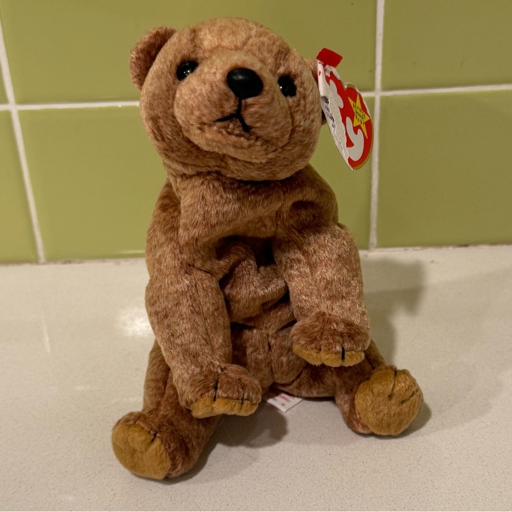 Ty Beanie Baby Pecan the Bear